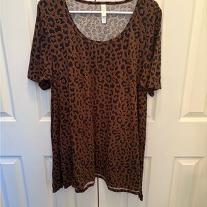 LuLaRoe Brown and Black Oversized Short Sleeve Tee